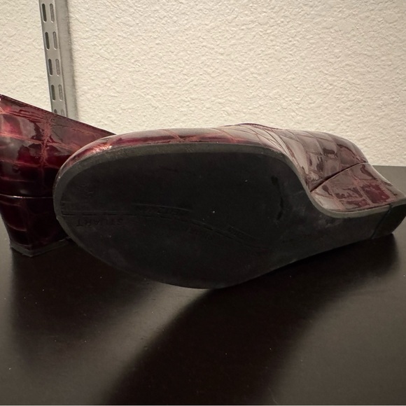 Stuart Weitzman Burgundy Patent Wedges - Picture 4 of 4